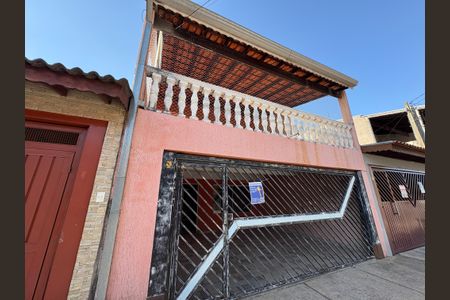 Casa à venda com 150m², 3 quartos e 3 vagasFachada