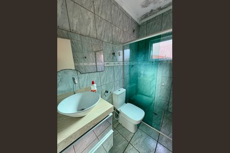 Casa à venda com 150m², 3 quartos e 3 vagas Casa à venda com 150m², 3 quartos e 3 vagasBanheiro Social 1