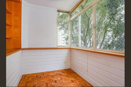 Apartamento à venda com 228m², 3 quartos e 1 vaga Apartamento à venda com 228m², 3 quartos e 1 vagaFoto 04