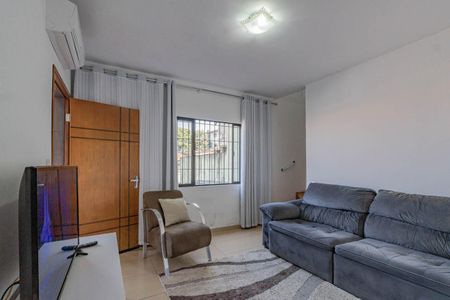 Sala de casa à venda com 2 quartos, 85m² em Jardim Vergueiro, São Paulo