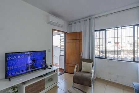 Sala de casa à venda com 2 quartos, 85m² em Jardim Vergueiro, São Paulo