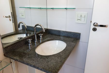 Apartamento para alugar com 60m², 2 quartos e 1 vagaBanheiro da Suíte 2