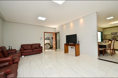 Sala de casa para alugar com 5 quartos, 300m² em Serra, Belo Horizonte