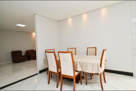 Casa para alugar com 300m², 5 quartos e 2 vagasCopa