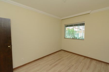 Casa para alugar com 398m², 3 quartos e 5 vagas Casa para alugar com 398m², 3 quartos e 5 vagasQuarto 1