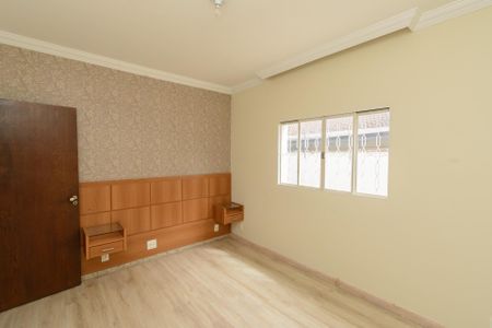 Casa para alugar com 398m², 3 quartos e 5 vagas Casa para alugar com 398m², 3 quartos e 5 vagasSuíte 2