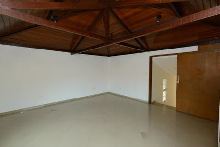 Casa para alugar com 398m², 3 quartos e 5 vagas Casa para alugar com 398m², 3 quartos e 5 vagasSala Superior