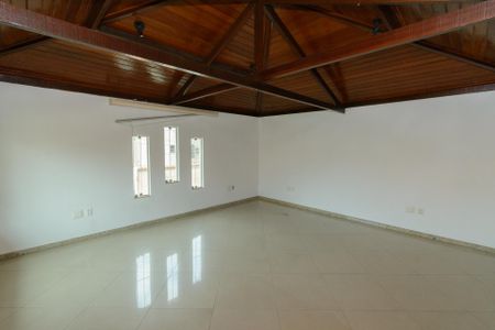 Casa para alugar com 398m², 3 quartos e 5 vagas Casa para alugar com 398m², 3 quartos e 5 vagasSala Superior