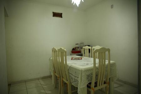 Casa à venda com 140m², 3 quartos e 2 vagasCopa