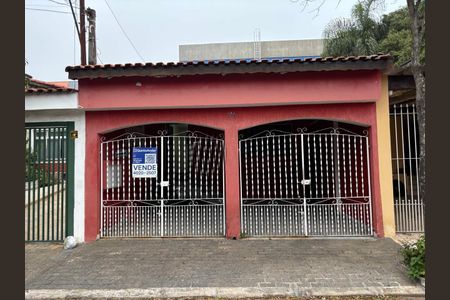 Casa à venda com 140m², 3 quartos e 2 vagasFachada/Placa