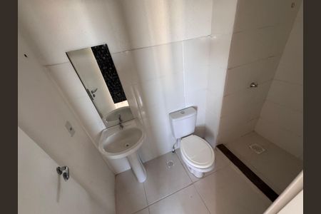 Apartamento para alugar com 45m², 2 quartos e 1 vaga Apartamento para alugar com 45m², 2 quartos e 1 vagaBanheiro