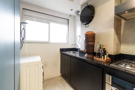 Apartamento à venda com 80m², 2 quartos e 1 vagaÁrea de Serviço