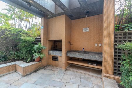 Apartamento à venda com 65m², 2 quartos e 1 vaga Apartamento à venda com 65m², 2 quartos e 1 vagaÁrea comum - Churrasqueira