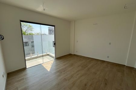 Casa à venda com 346m², 3 quartos e 2 vagasSuíte