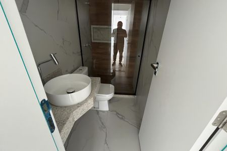 Casa à venda com 346m², 3 quartos e 2 vagasBanheiro Social