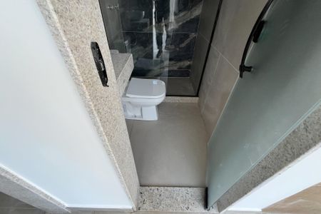 Casa à venda com 346m², 3 quartos e 2 vagasBanheiro de Serviço