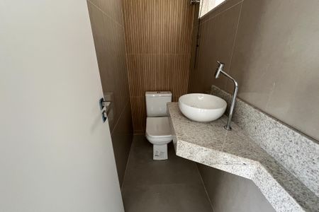 Casa à venda com 346m², 3 quartos e 2 vagasLavabo