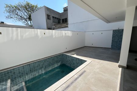 Casa à venda com 346m², 3 quartos e 2 vagasÁrea comum