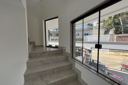 Casa à venda com 346m², 3 quartos e 2 vagasCorredor