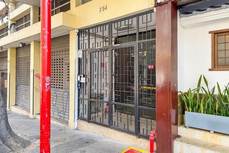 Studio para alugar com 25m², 1 quarto e sem vaga Studio para alugar com 25m², 1 quarto e sem vagaFachada