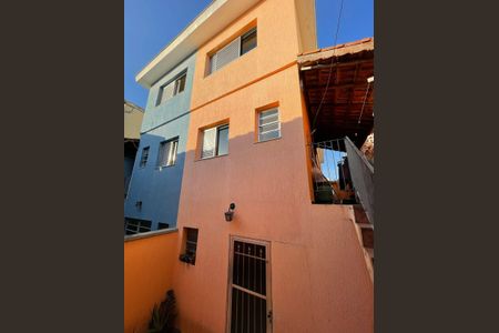 Casa à venda com 225m², 4 quartos e 6 vagasVaranda