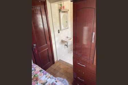 Casa à venda com 225m², 4 quartos e 6 vagasBanheiro