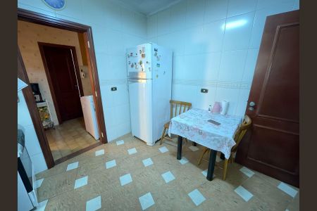 Casa à venda com 225m², 4 quartos e 6 vagasCozinha