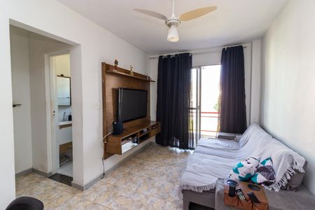 Sala de apartamento para alugar com 2 quartos, 52m² em Jardim Sulacap, Rio de Janeiro