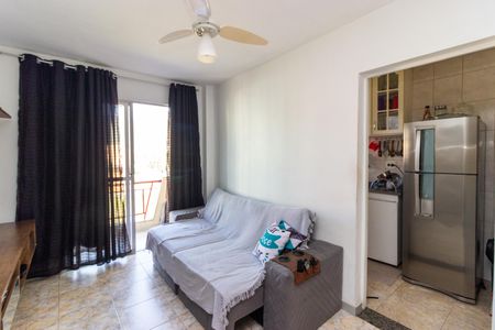 Sala de apartamento para alugar com 2 quartos, 52m² em Jardim Sulacap, Rio de Janeiro