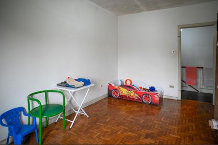 Casa para alugar com 249m², 3 quartos e 3 vagas Casa para alugar com 249m², 3 quartos e 3 vagasQuarto 2