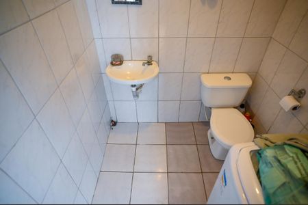 Casa para alugar com 249m², 3 quartos e 3 vagas Casa para alugar com 249m², 3 quartos e 3 vagasBanheiro de Serviço