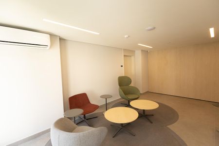 Apartamento à venda com 26m², 1 quarto e sem vaga Apartamento à venda com 26m², 1 quarto e sem vagaHall