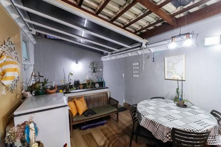 Casa à venda com 140m², 2 quartos e 3 vagas Casa à venda com 140m², 2 quartos e 3 vagasEspaço Gourmet