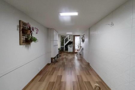 Casa à venda com 140m², 2 quartos e 3 vagas Casa à venda com 140m², 2 quartos e 3 vagasGaragem