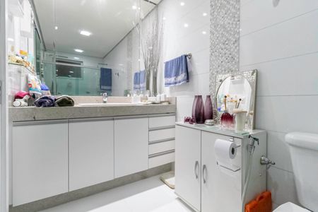 Casa à venda com 140m², 2 quartos e 3 vagas Casa à venda com 140m², 2 quartos e 3 vagasBanheiro da suíte 2