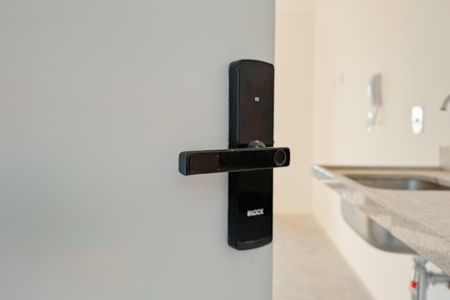 Studio à venda com 23m², 1 quarto e sem vaga Studio à venda com 23m², 1 quarto e sem vagaFechadura Eletrônica