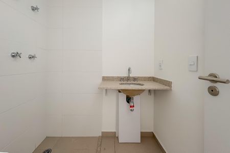 Studio à venda com 23m², 1 quarto e sem vaga Studio à venda com 23m², 1 quarto e sem vagaBanheiro Social