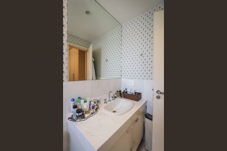 Apartamento para alugar com 114m², 2 quartos e 2 vagas Apartamento para alugar com 114m², 2 quartos e 2 vagasBanheiro da Suite 2