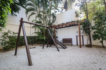 Apartamento para alugar com 114m², 2 quartos e 2 vagas Apartamento para alugar com 114m², 2 quartos e 2 vagasÁrea comum - Playground