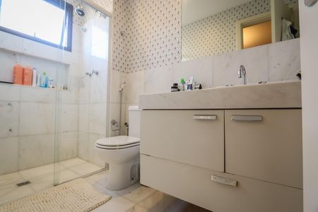 Apartamento para alugar com 114m², 2 quartos e 2 vagas Apartamento para alugar com 114m², 2 quartos e 2 vagasBanheiro da Suite 2