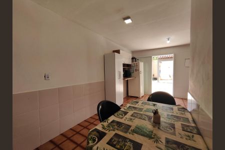 Casa de condomínio à venda com 375m², 5 quartos e 2 vagas Casa de condomínio à venda com 375m², 5 quartos e 2 vagasCozinha