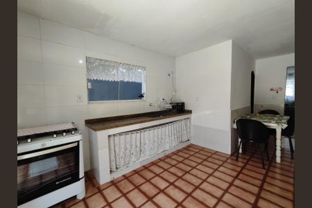 Casa de condomínio à venda com 375m², 5 quartos e 2 vagas Casa de condomínio à venda com 375m², 5 quartos e 2 vagasCozinha