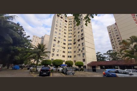 Fachada de apartamento para alugar com 2 quartos, 48m² em Camorim, Rio de Janeiro