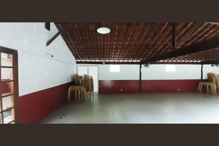 Apartamento para alugar com 48m², 2 quartos e 1 vaga Apartamento para alugar com 48m², 2 quartos e 1 vagaÁrea comum - Salão de festas
