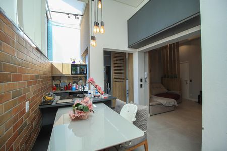 Apartamento à venda com 70m², 2 quartos e 1 vaga Apartamento à venda com 70m², 2 quartos e 1 vagaSala de Jantar