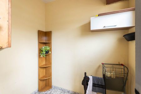 Apartamento à venda com 75m², 2 quartos e sem vagaQuarto de Serviço