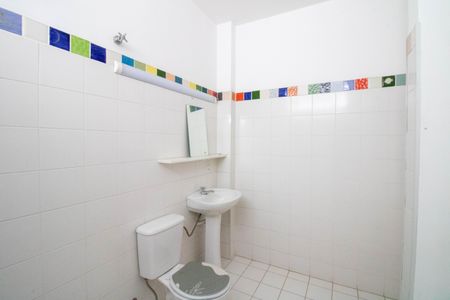 Casa à venda com 147m², 3 quartos e 1 vaga Casa à venda com 147m², 3 quartos e 1 vagaBanheiro