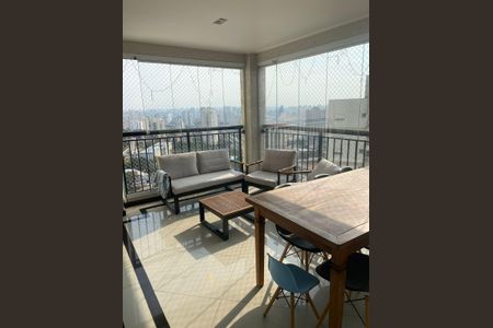 Apartamento à venda com 128m², 3 quartos e 2 vagasTerraço