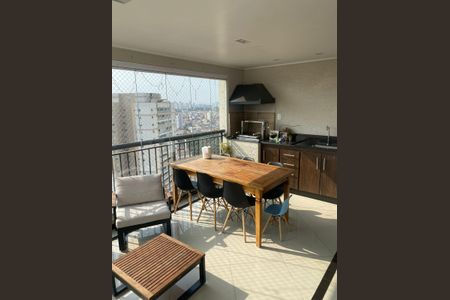 Apartamento à venda com 128m², 3 quartos e 2 vagasTerraço