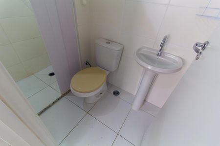 Apartamento para alugar com 33m², 2 quartos e sem vaga Apartamento para alugar com 33m², 2 quartos e sem vagaBanheiro